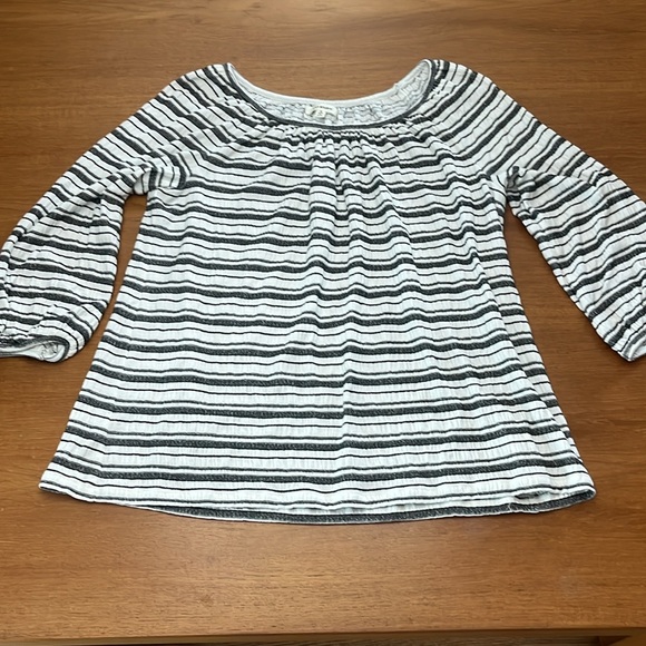 Max Studio Peasant Style Knit Top, Black & White Stripes, 3/4 Sleeves, Size S - Picture 3 of 13